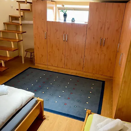 Kucko Apartman * Balatonlelle